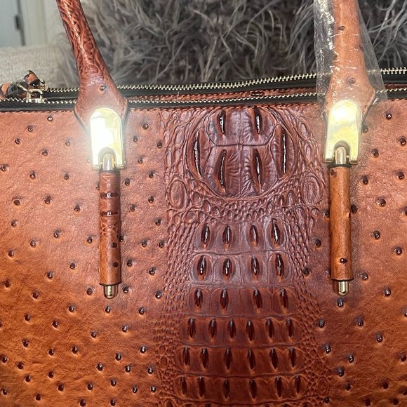 Ostrich Handbag and Clutch-Unbranded - Picture 9 of 14